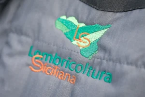 Maglietta con il logo Lombricoltura siciliana